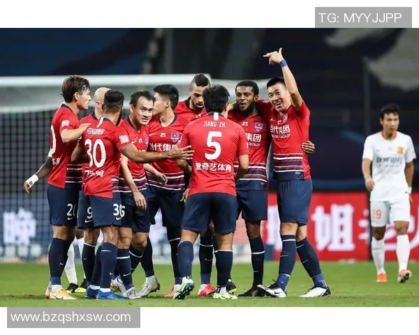 重庆足球队与广州足球队速度对决赛后分析与总结