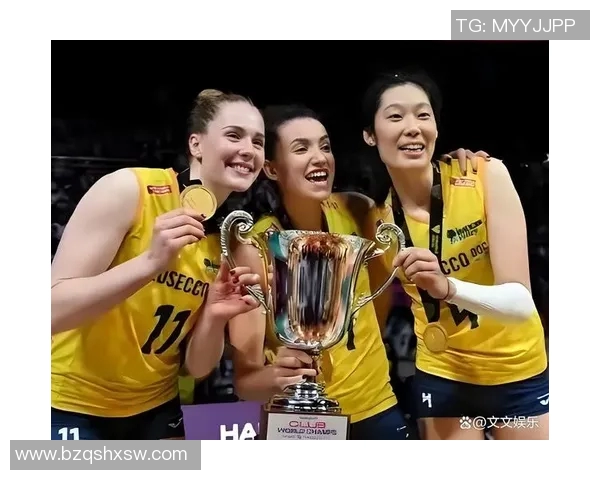 中国女排迎战美国澳门队全力争胜展现巅峰竞技状态